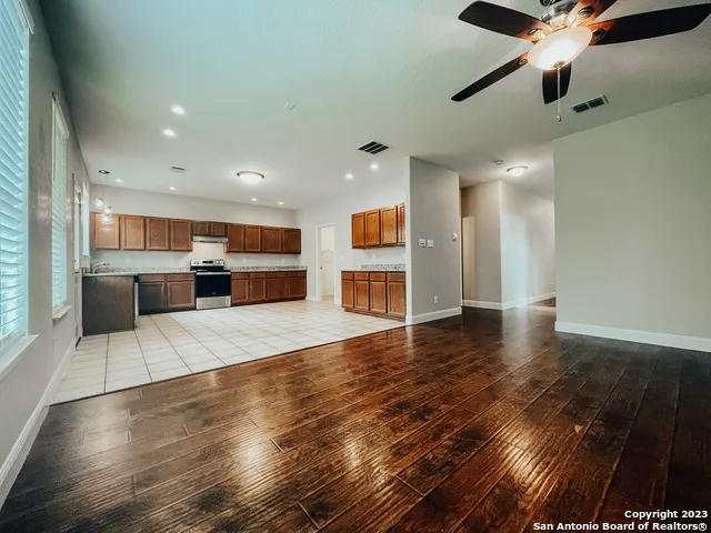 7738 Paraiso Cir Boerne, TX 78015
