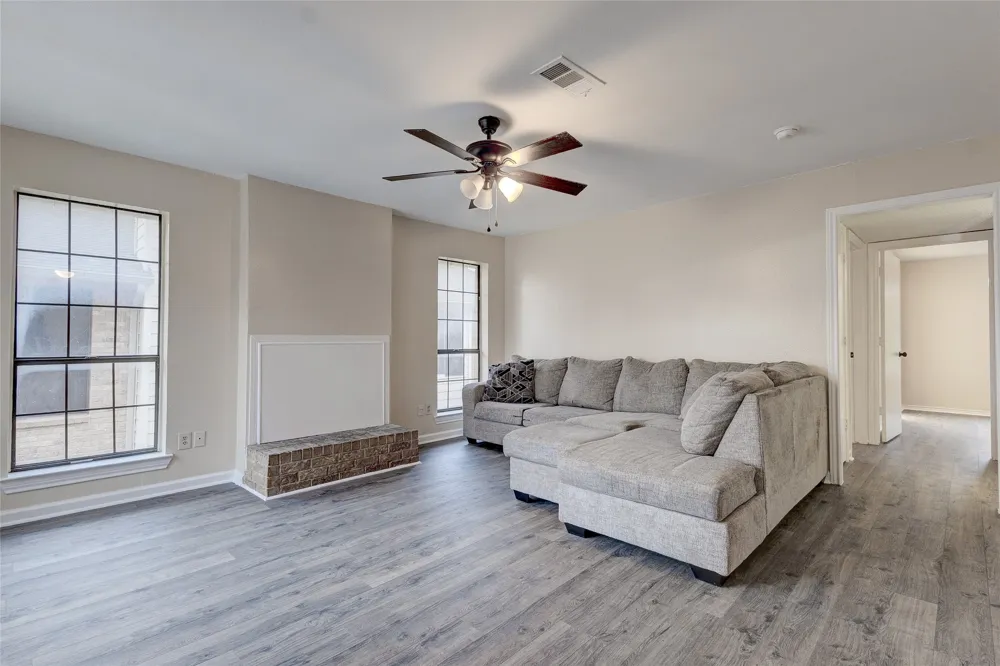 201 W Trinity Street #B Forney, TX 75126