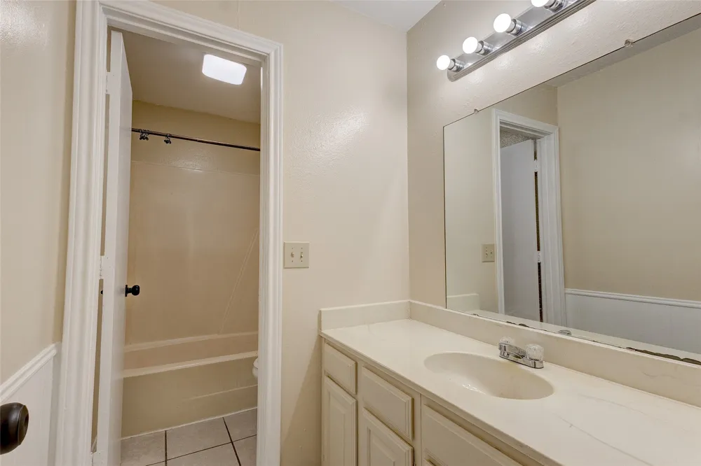 201 W Trinity Street #B Forney, TX 75126
