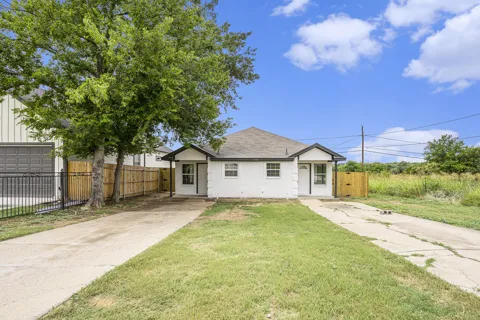 2200 Brookes Street #B