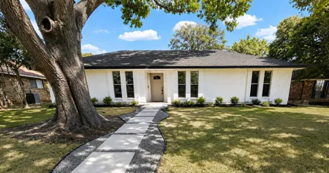 903 Emerson Drive