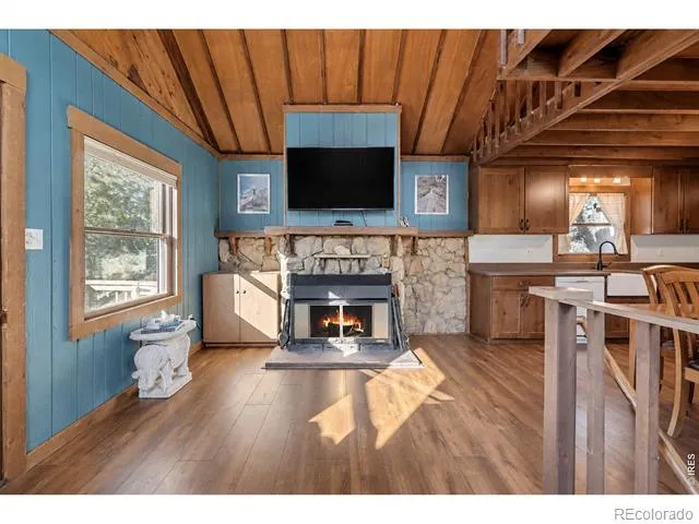 280 Streamside Drive Drake, CO 80515