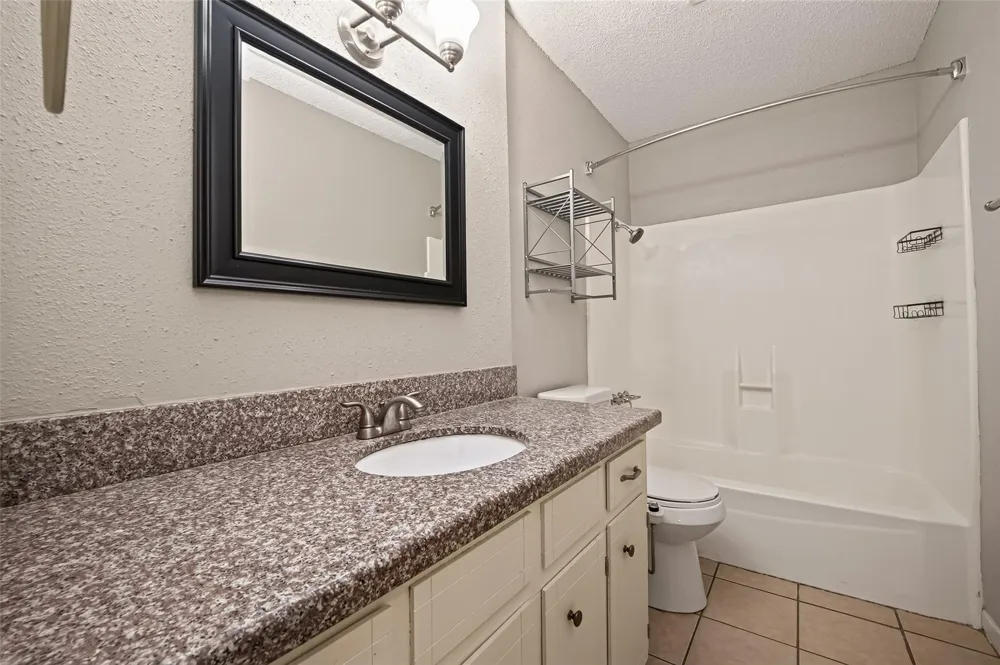5735 Hoover Street Houston, TX 77092
