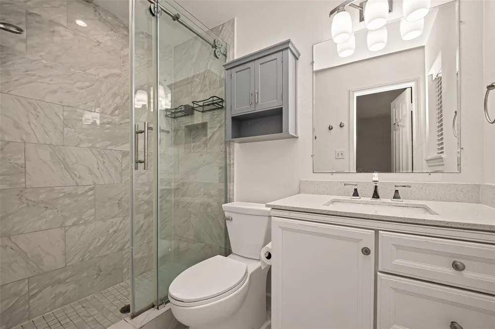 5735 Hoover Street Houston, TX 77092