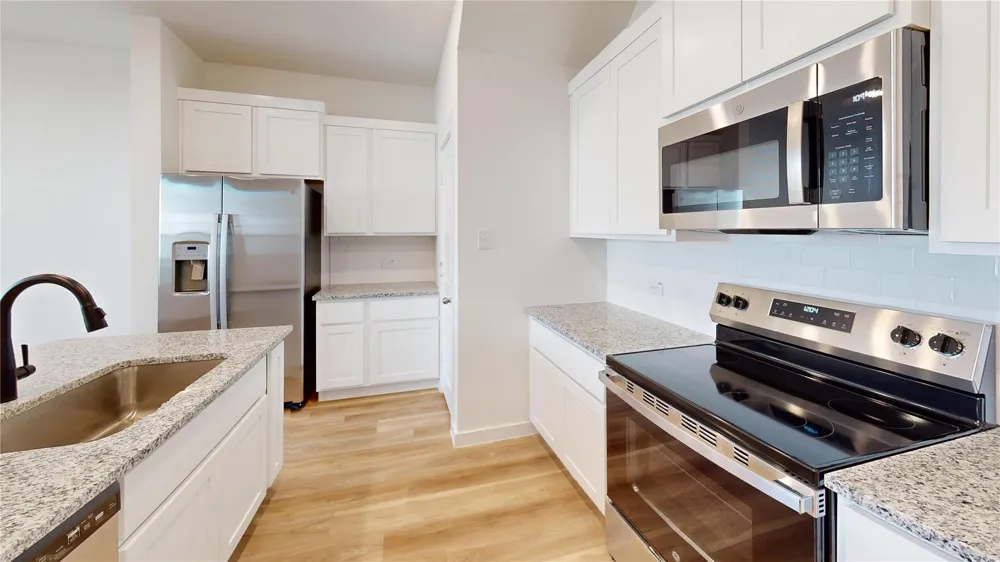 2938 Elle Drive Grand Prairie, TX 75052