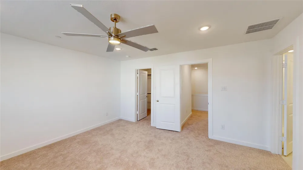 2938 Elle Drive Grand Prairie, TX 75052