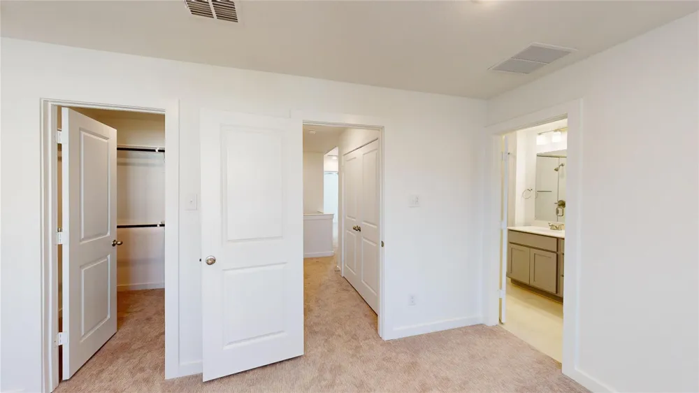 2938 Elle Drive Grand Prairie, TX 75052