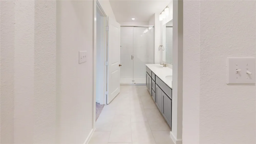 2938 Elle Drive Grand Prairie, TX 75052