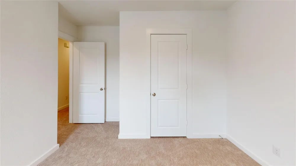 2938 Elle Drive Grand Prairie, TX 75052