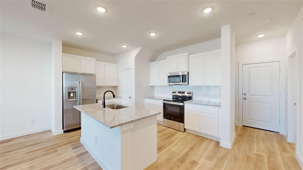 2938 Elle Drive Grand Prairie, TX 75052