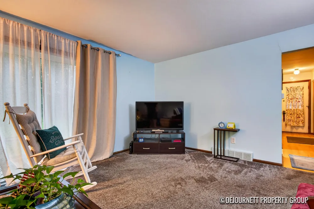 944 Village Lane #172 Jenison, MI 49428