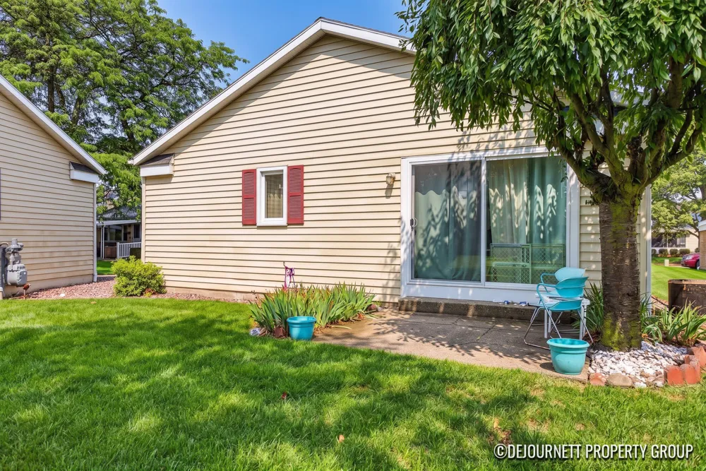 944 Village Lane #172 Jenison, MI 49428