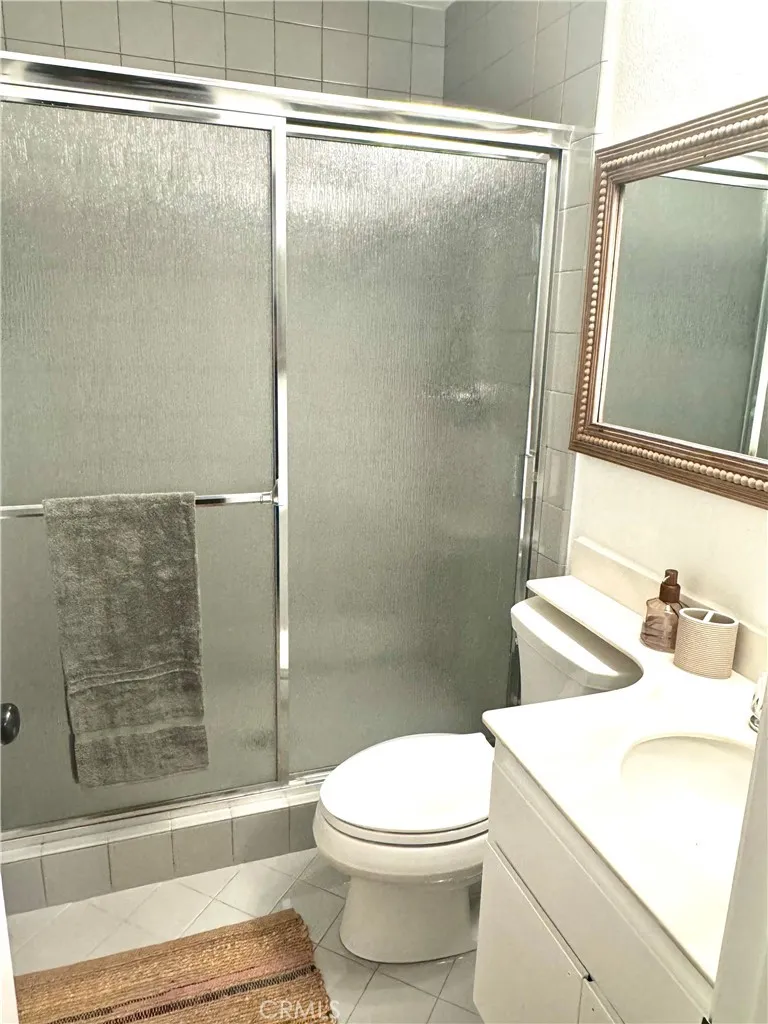 10215 Larwin Los Angeles, CA 91311