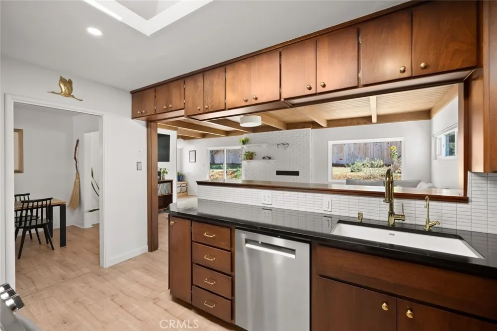 321 Tolosa Way San Luis Obispo, CA 93405