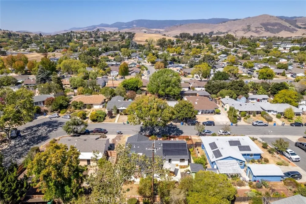 321 Tolosa Way San Luis Obispo, CA 93405