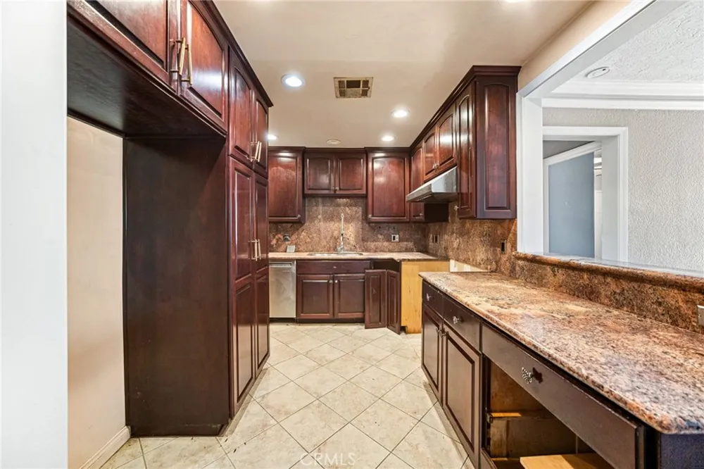 440 Durrell Avenue Azusa, CA 91702