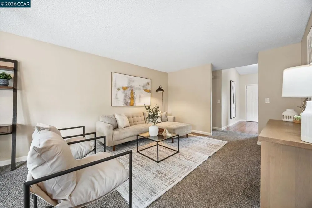 905 Heron Dr Suisun City, CA 94585