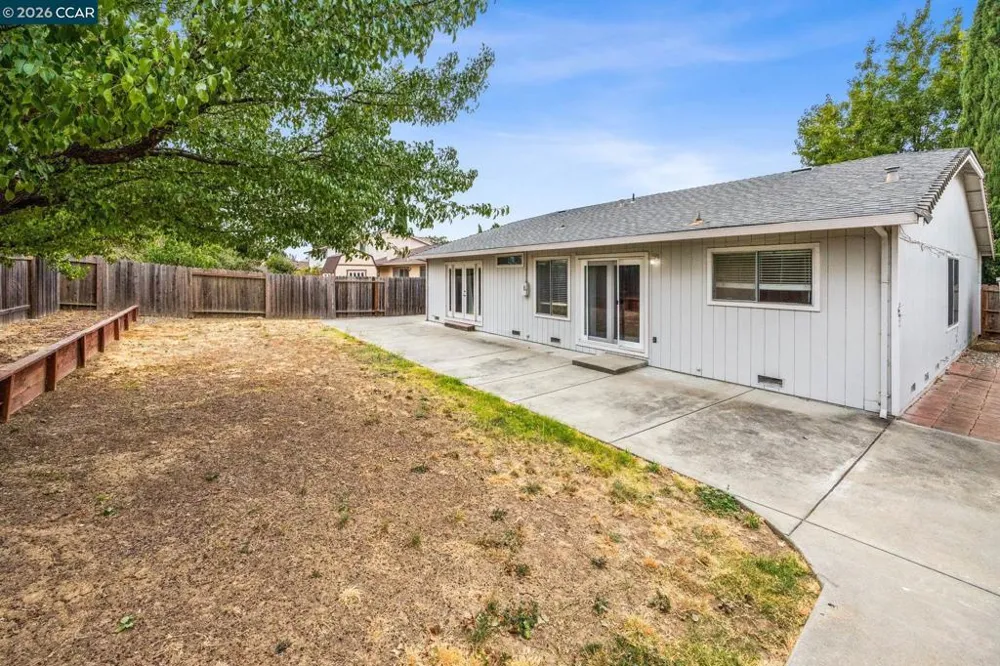 905 Heron Dr Suisun City, CA 94585