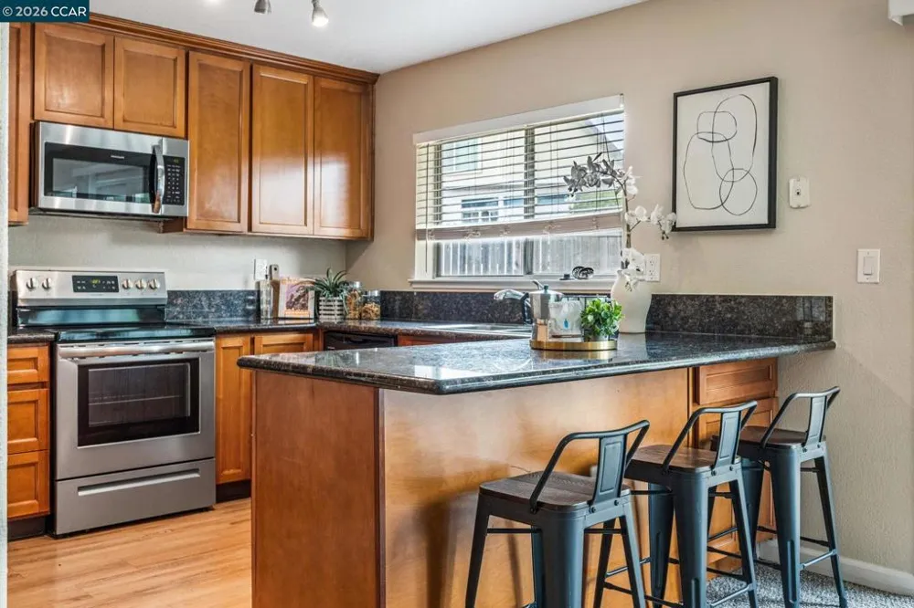 905 Heron Dr Suisun City, CA 94585