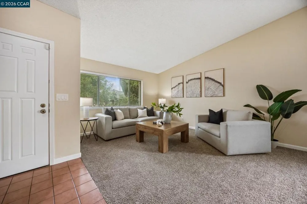 905 Heron Dr Suisun City, CA 94585