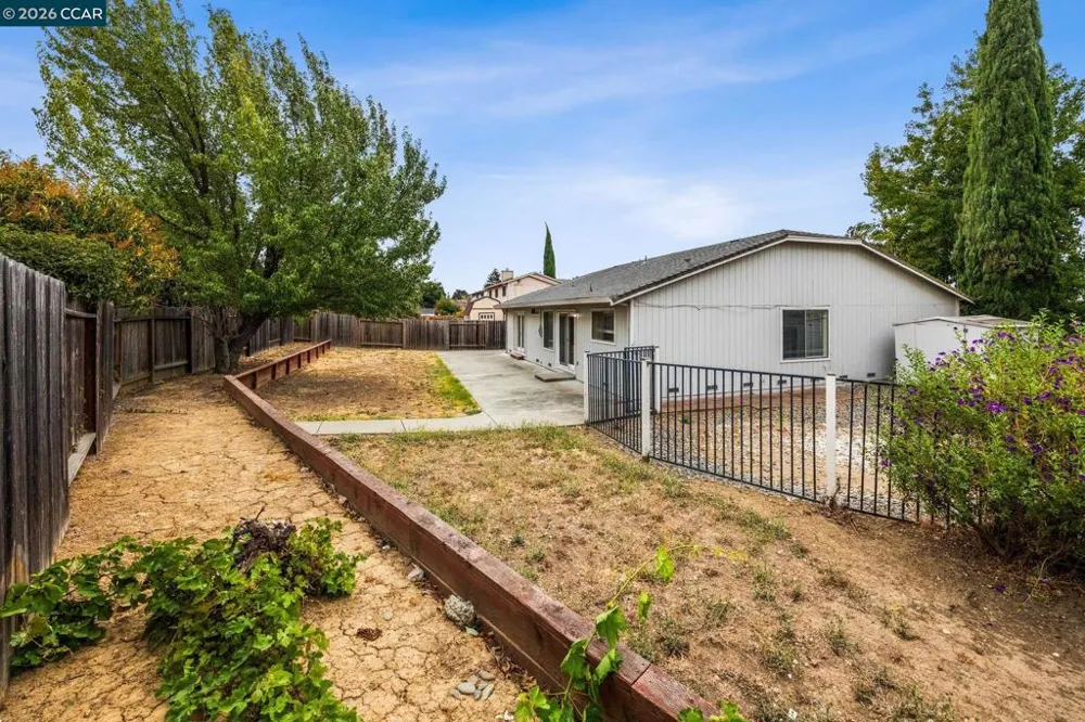 905 Heron Dr Suisun City, CA 94585