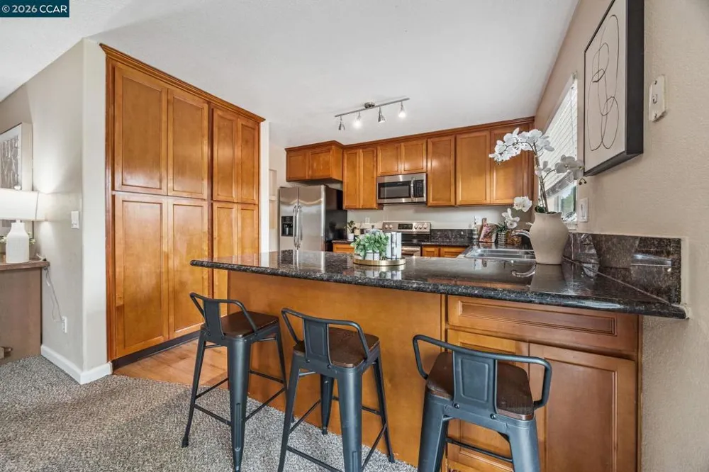 905 Heron Dr Suisun City, CA 94585