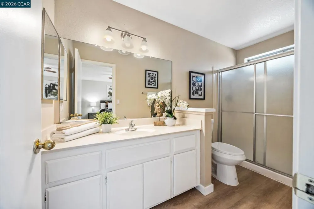 905 Heron Dr Suisun City, CA 94585