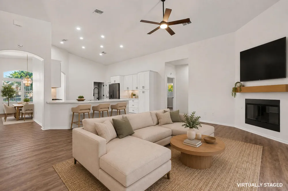 69721 Willow Lane Cathedral City, CA 92234