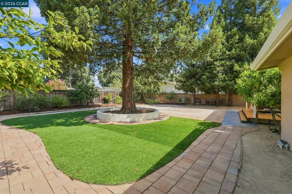 1741 Whitman Rd Concord, CA 94518