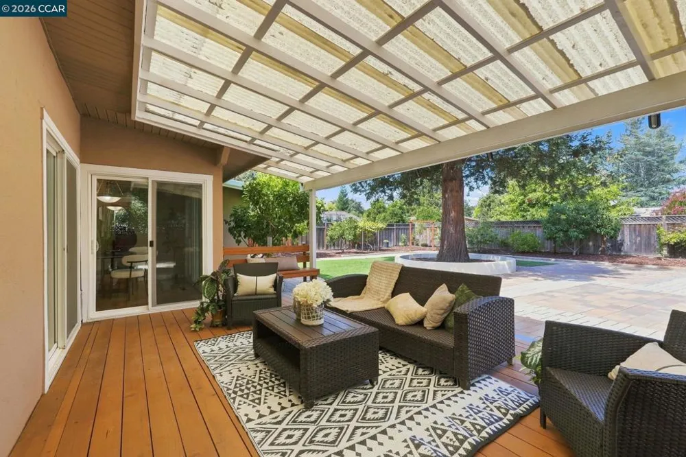 1741 Whitman Rd Concord, CA 94518
