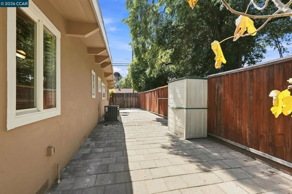 1741 Whitman Rd Concord, CA 94518