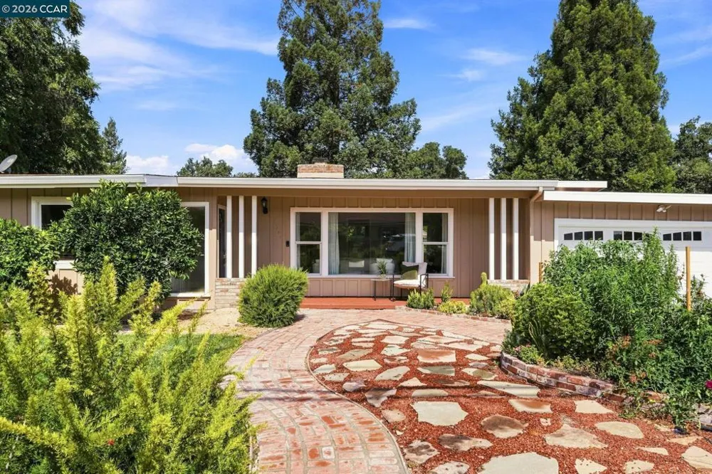 1741 Whitman Rd Concord, CA 94518