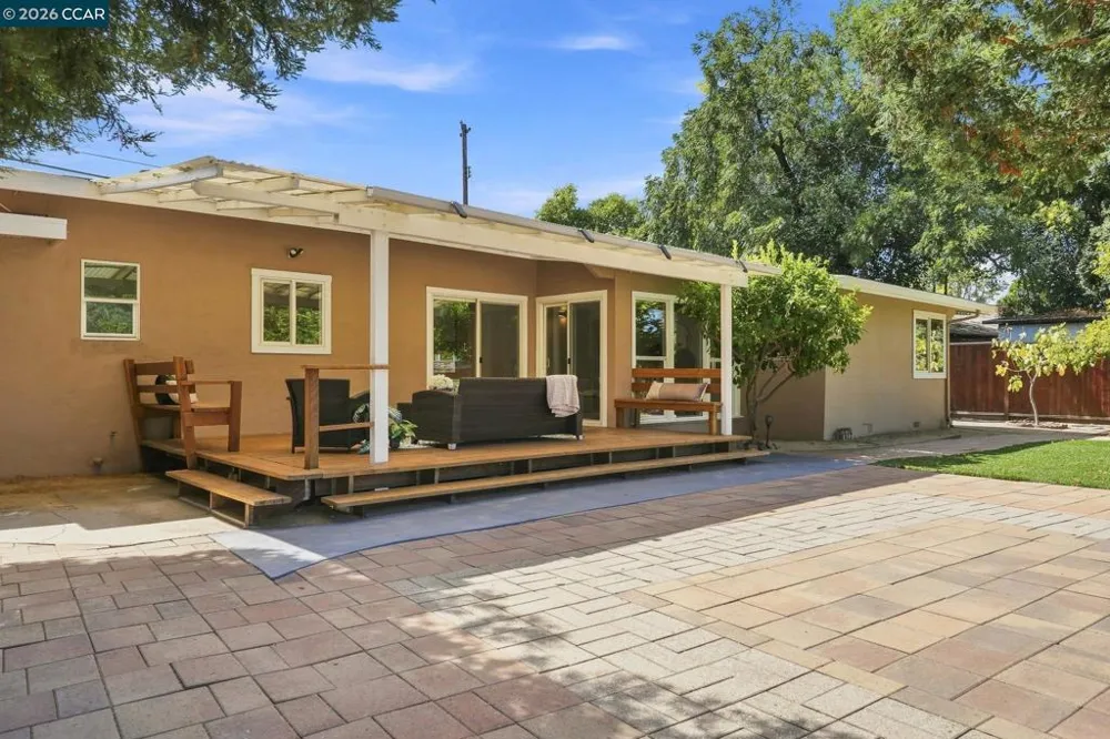 1741 Whitman Rd Concord, CA 94518