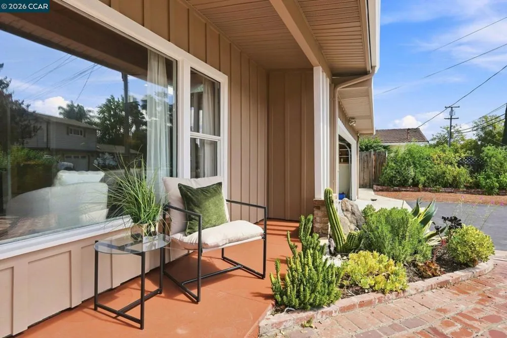 1741 Whitman Rd Concord, CA 94518