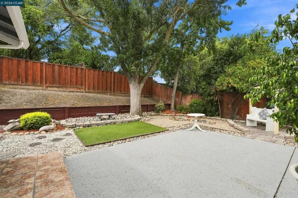 2279 Saint George Dr Concord, CA 94520
