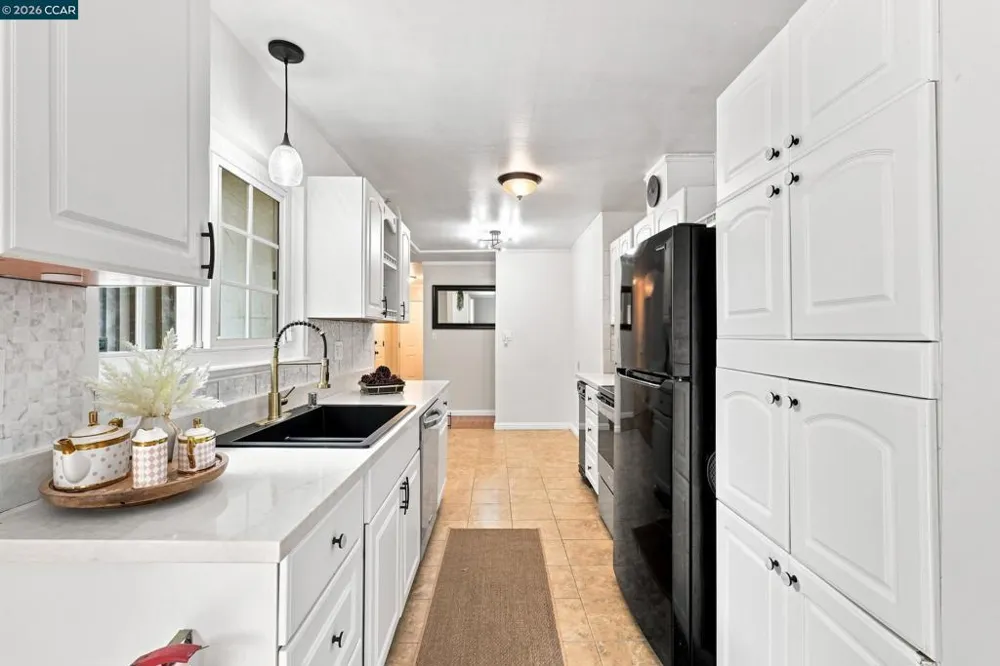 2279 Saint George Dr Concord, CA 94520