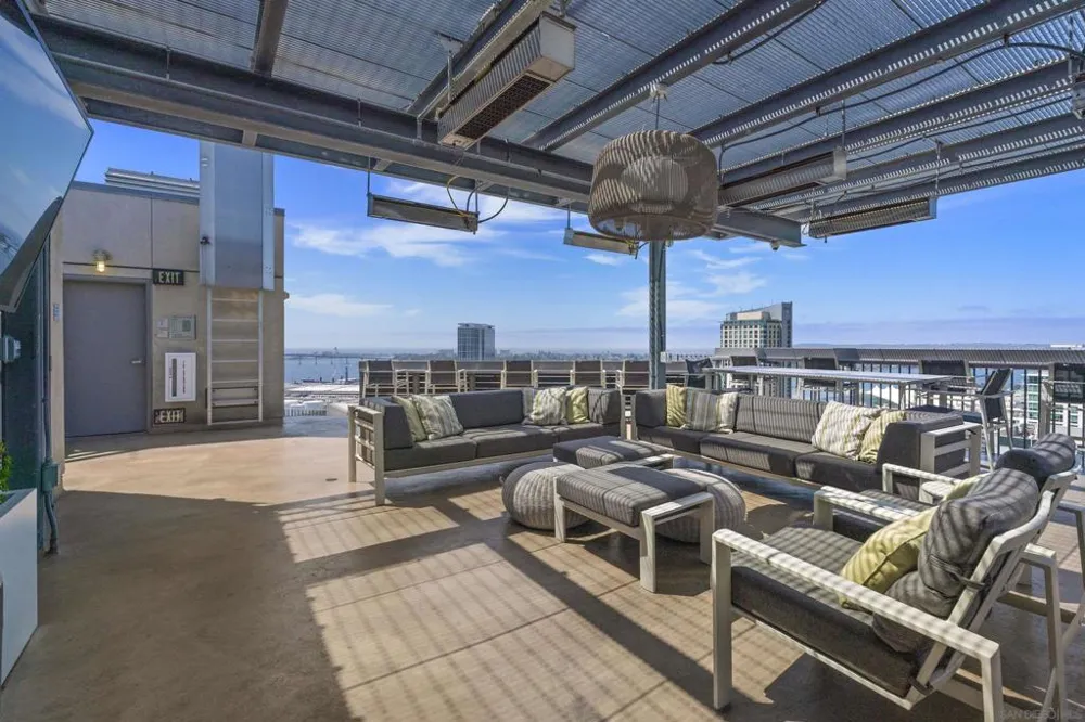 321 10th Ave. #2208 San Diego, CA 92101