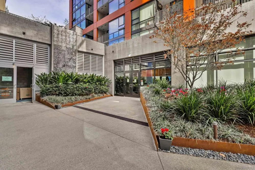 321 10th Ave. #2208 San Diego, CA 92101