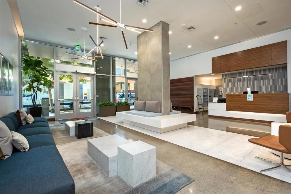 321 10th Ave. #2208 San Diego, CA 92101