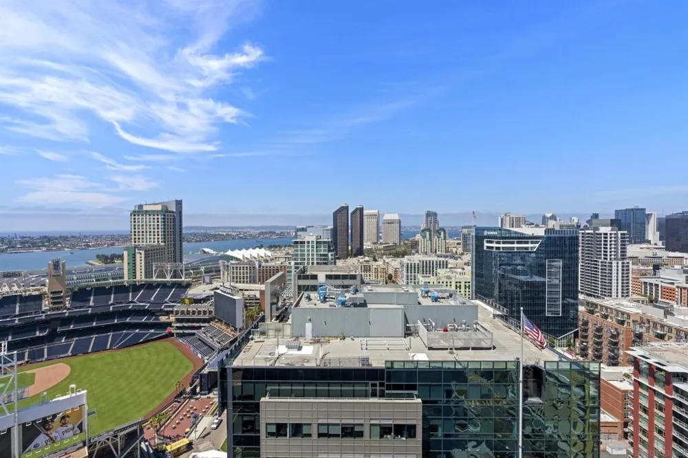 321 10th Ave. #2208 San Diego, CA 92101