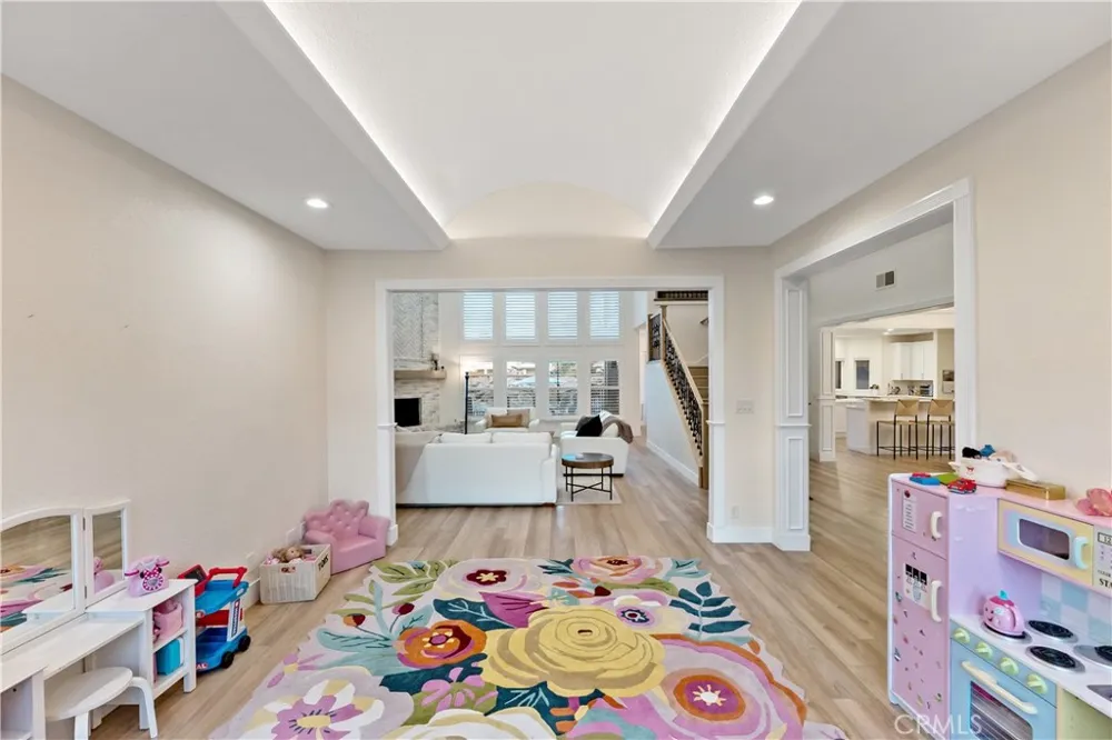 6054 Woodson Avenue Fresno, CA 93711