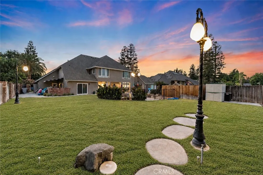 6054 Woodson Avenue Fresno, CA 93711