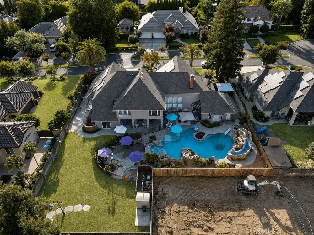 6054 Woodson Avenue Fresno, CA 93711