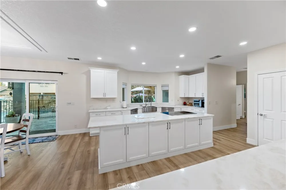 6054 Woodson Avenue Fresno, CA 93711