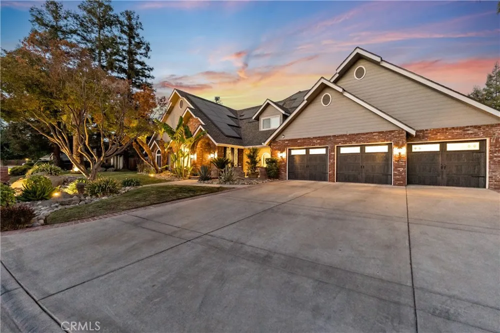 6054 Woodson Avenue Fresno, CA 93711