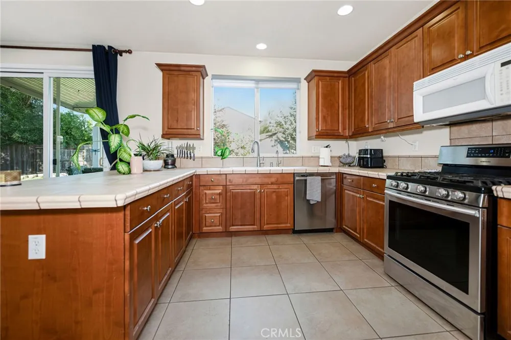 634 Salomon Dr Orland, CA 95963