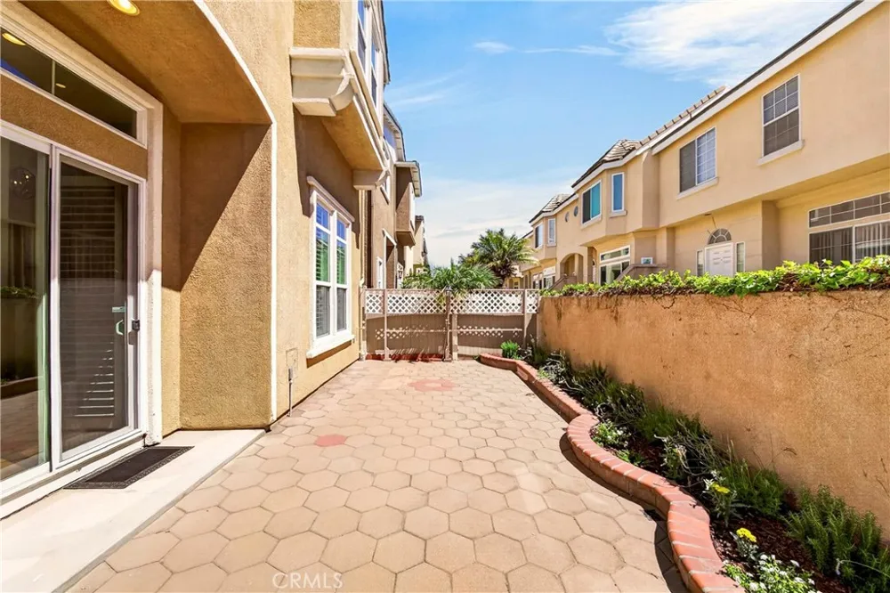 2889 Plaza Del Amo #117 Torrance, CA 90503