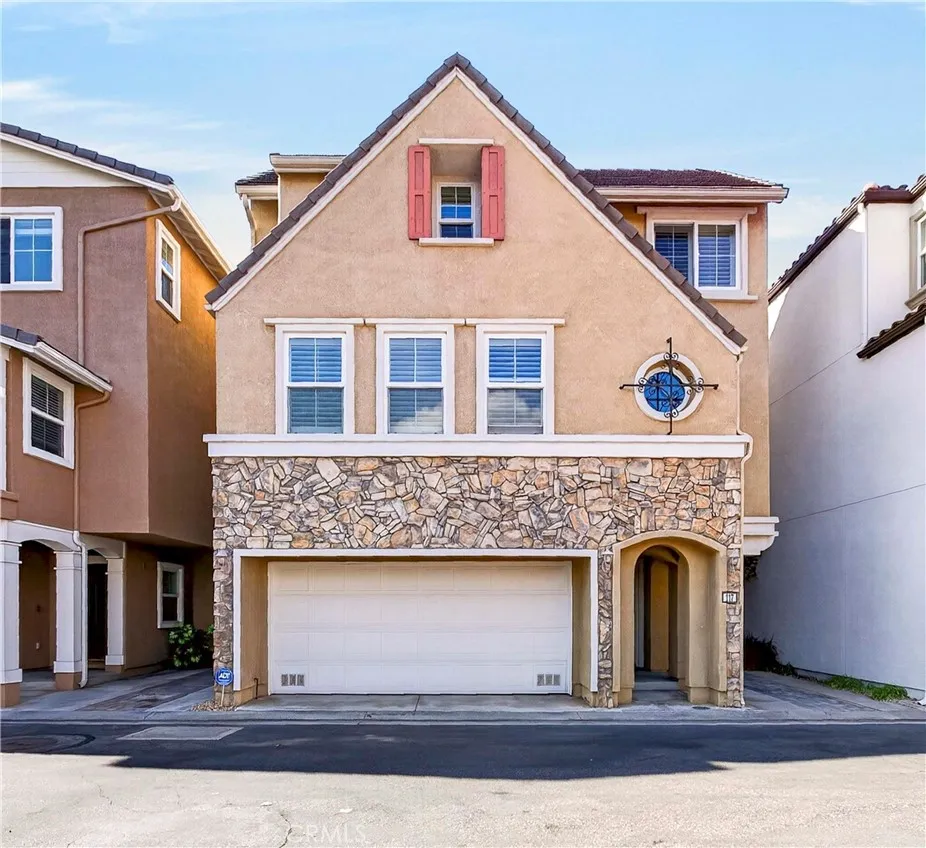 2889 Plaza Del Amo #117 Torrance, CA 90503