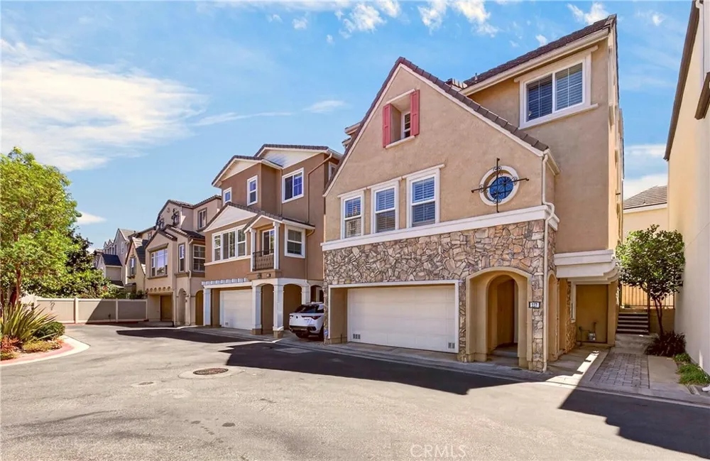 2889 Plaza Del Amo #117 Torrance, CA 90503