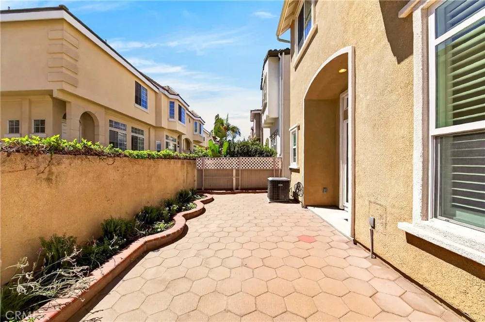 2889 Plaza Del Amo #117 Torrance, CA 90503
